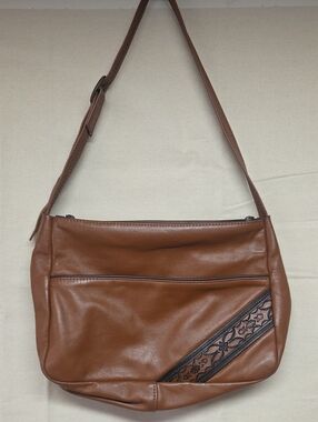 Women’s Brown Leather Shoulder Bag
